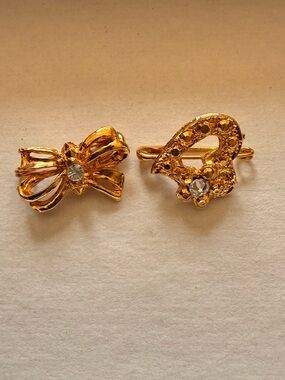 Gold Bow and Heart Pin Set - Women's Fashion Jewelry